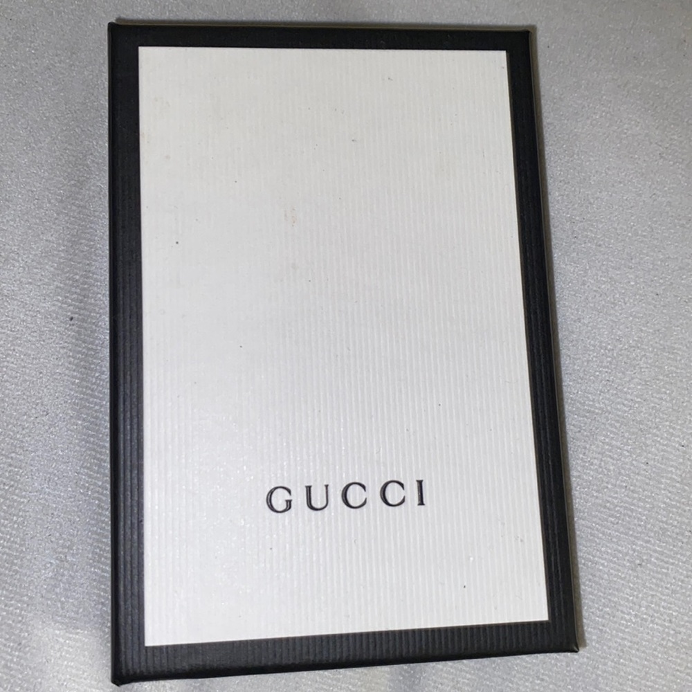 Gucci box